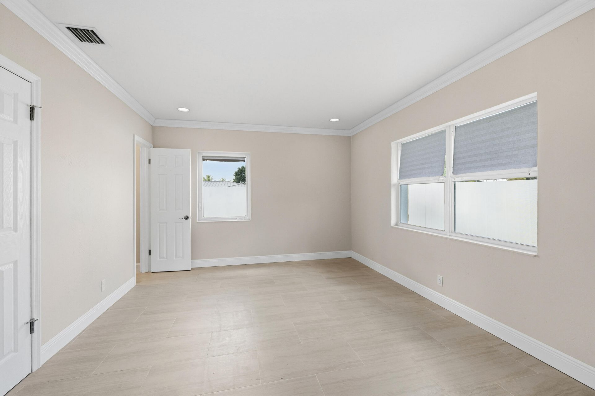 2000 NE 17th Court, Unit 1-2, Fort Lauderdale, FL 33305 Photo