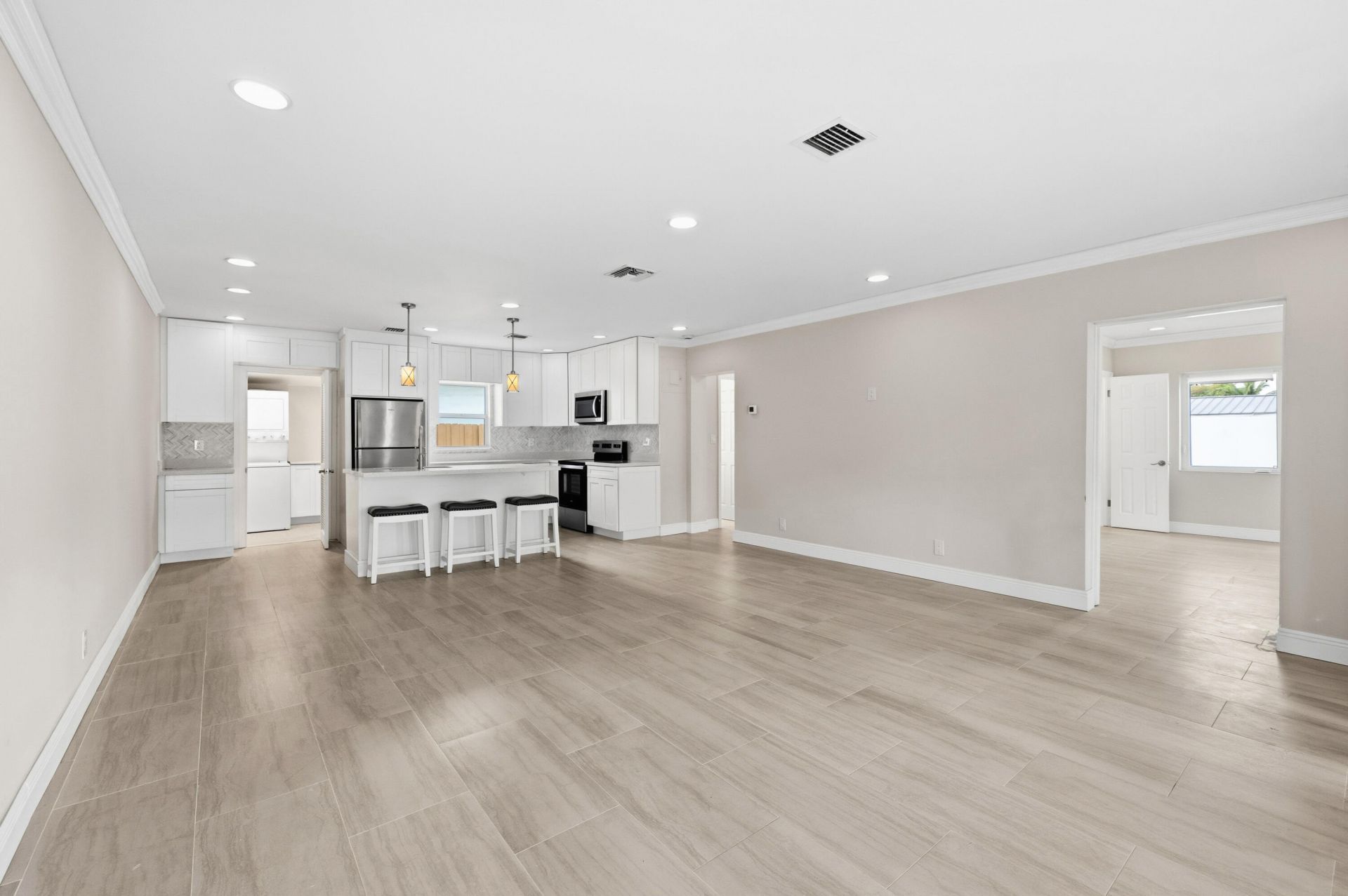 2000 NE 17th Court, Unit 1-2, Fort Lauderdale, FL 33305 Photo
