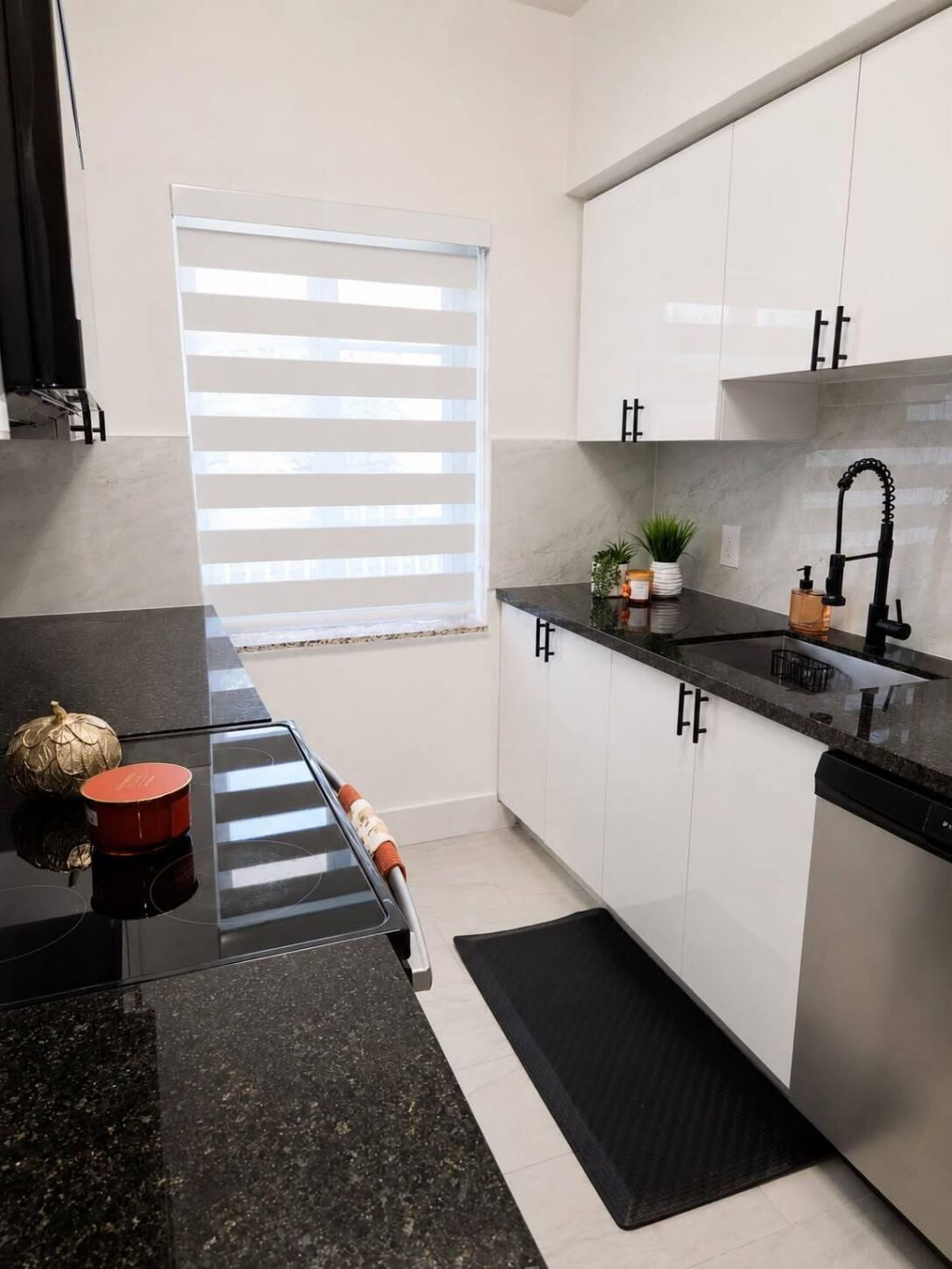 2131 Calais Drive, Unit 7, Miami Beach, FL 33141 Photo