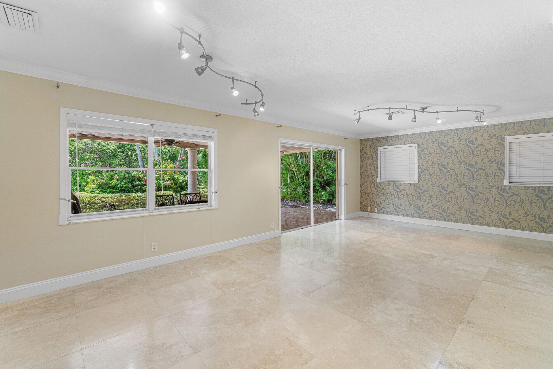 317 NE 2nd Street, Boca Raton, FL 33432 Photo