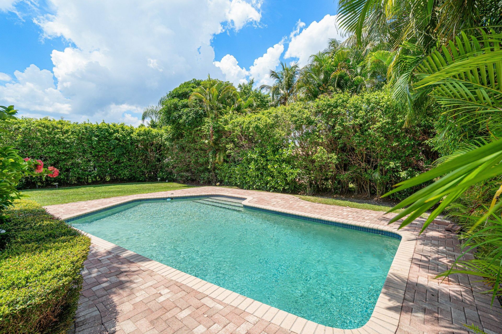 317 NE 2nd Street, Boca Raton, FL 33432 Photo