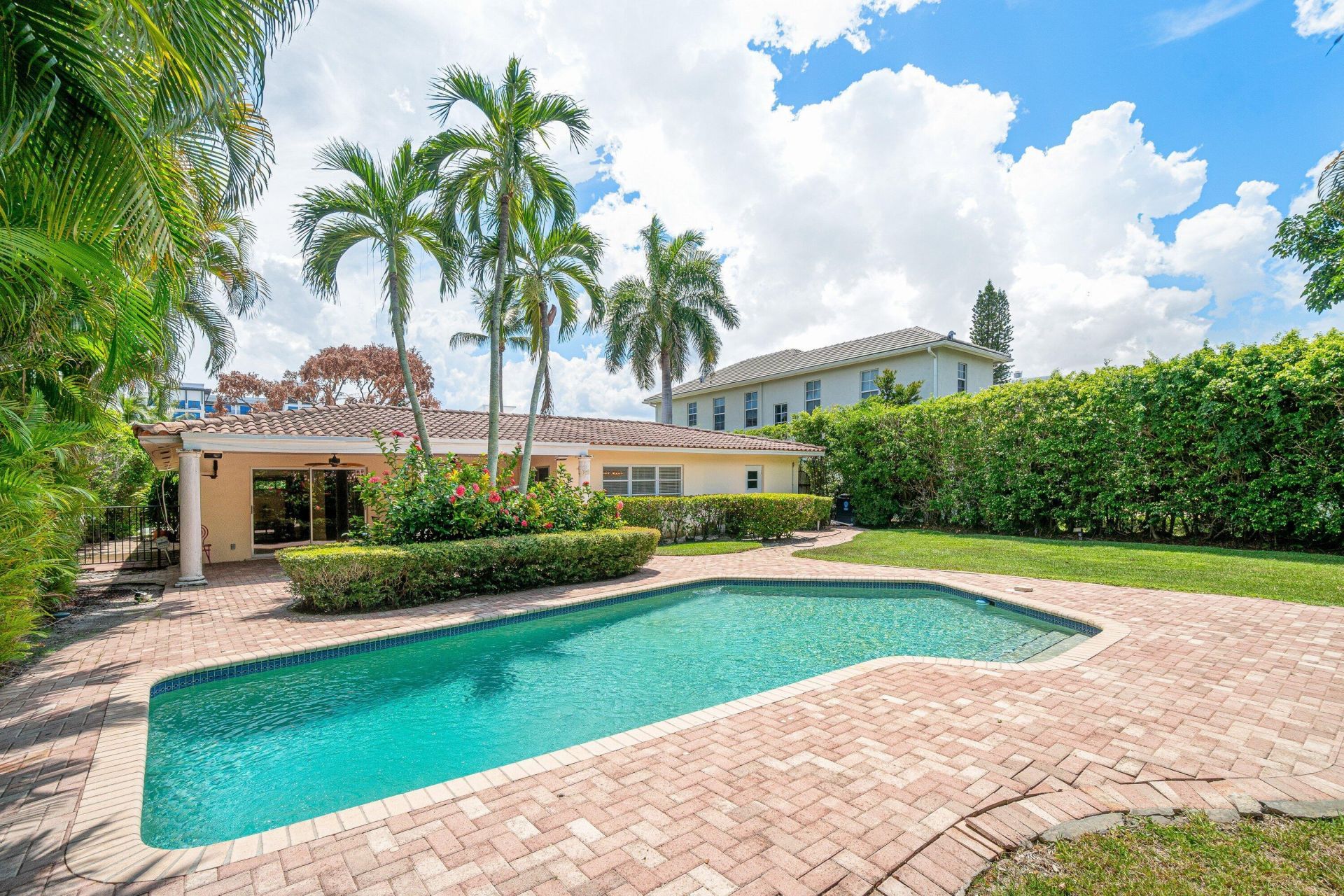 317 NE 2nd Street, Boca Raton, FL 33432 Photo