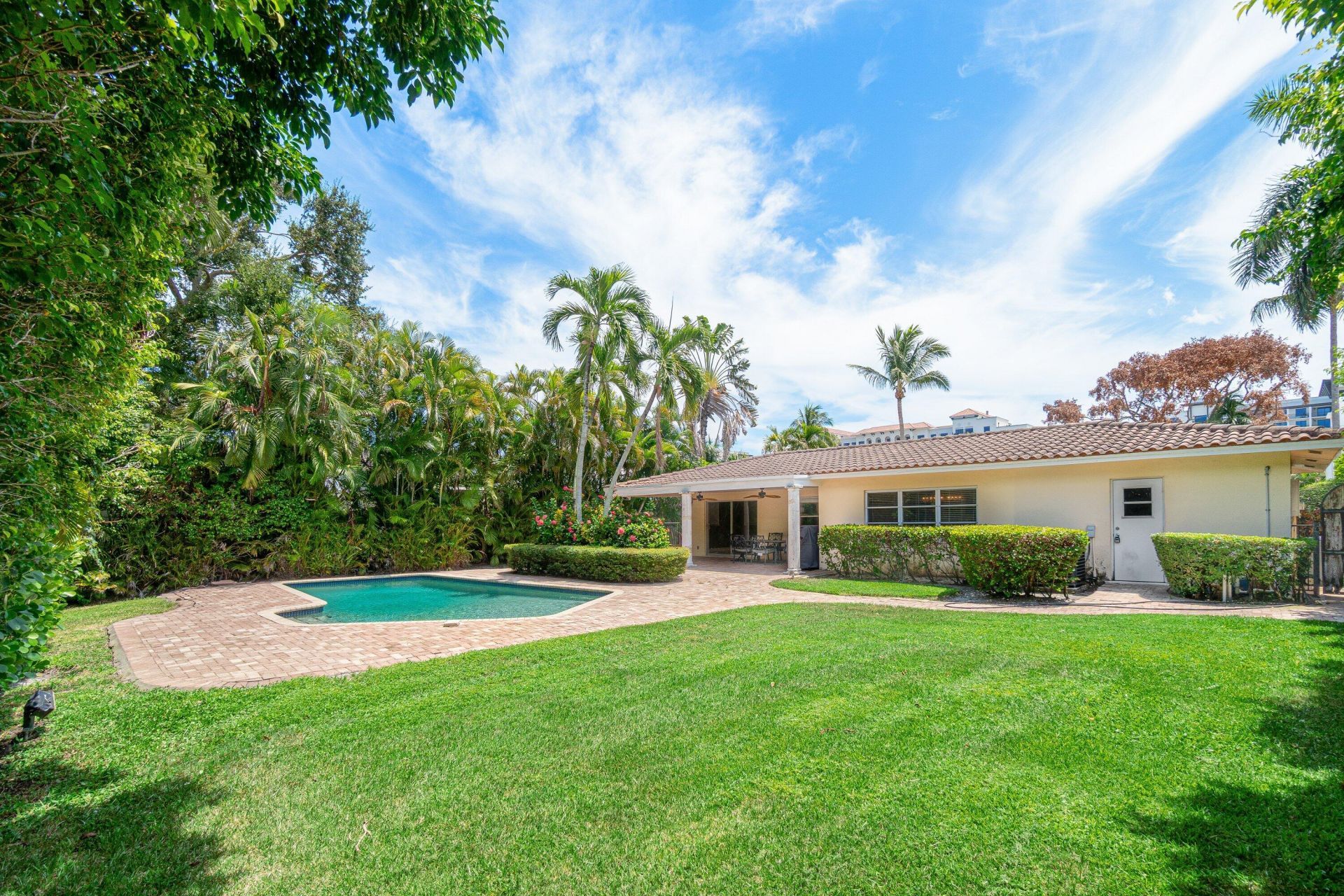 317 NE 2nd Street, Boca Raton, FL 33432 Photo