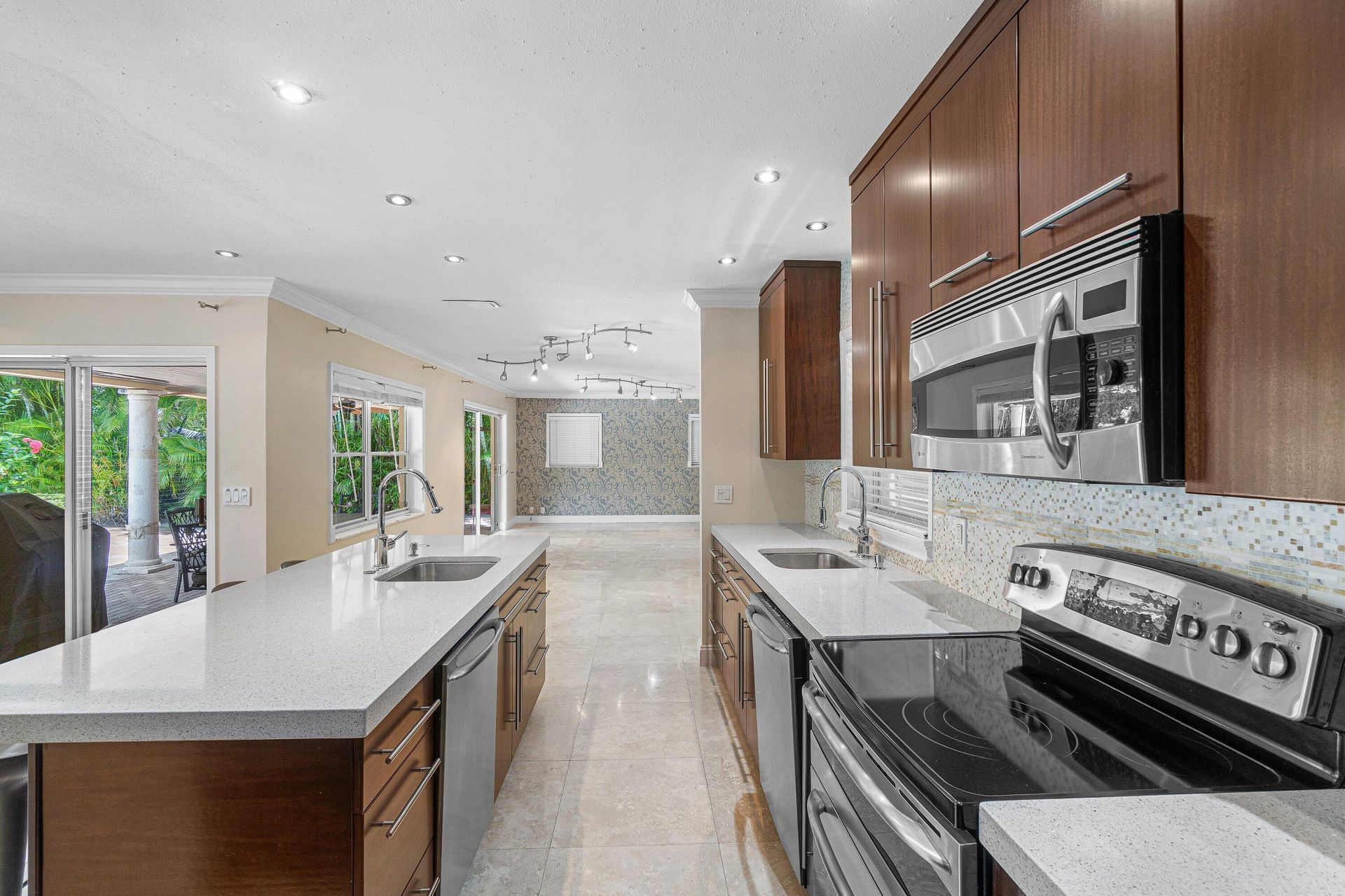 317 NE 2nd Street, Boca Raton, FL 33432 Photo