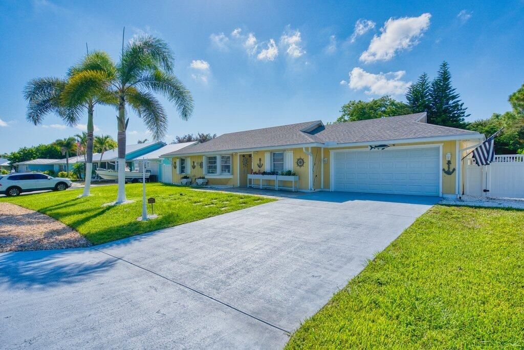 888 NE Maranta Terrado, Jensen Beach, FL 34957 Photo