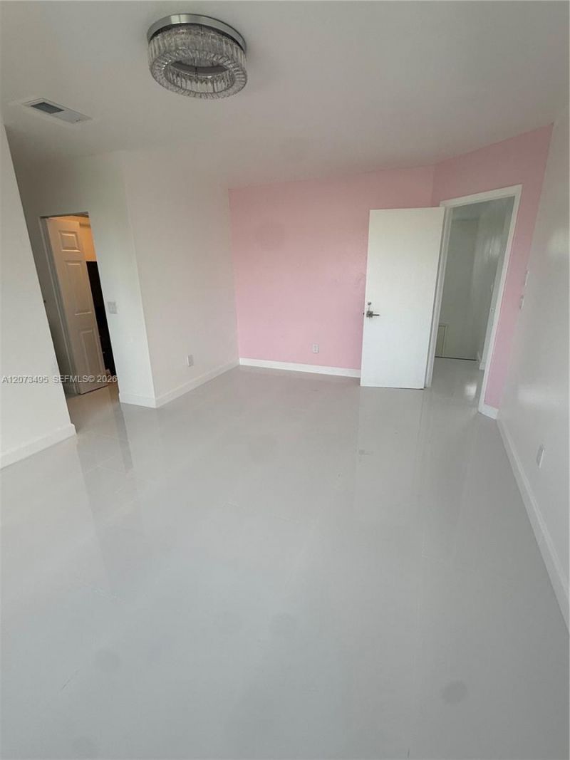 875 NW 99th Ave, Plantation, FL 33324 Photo