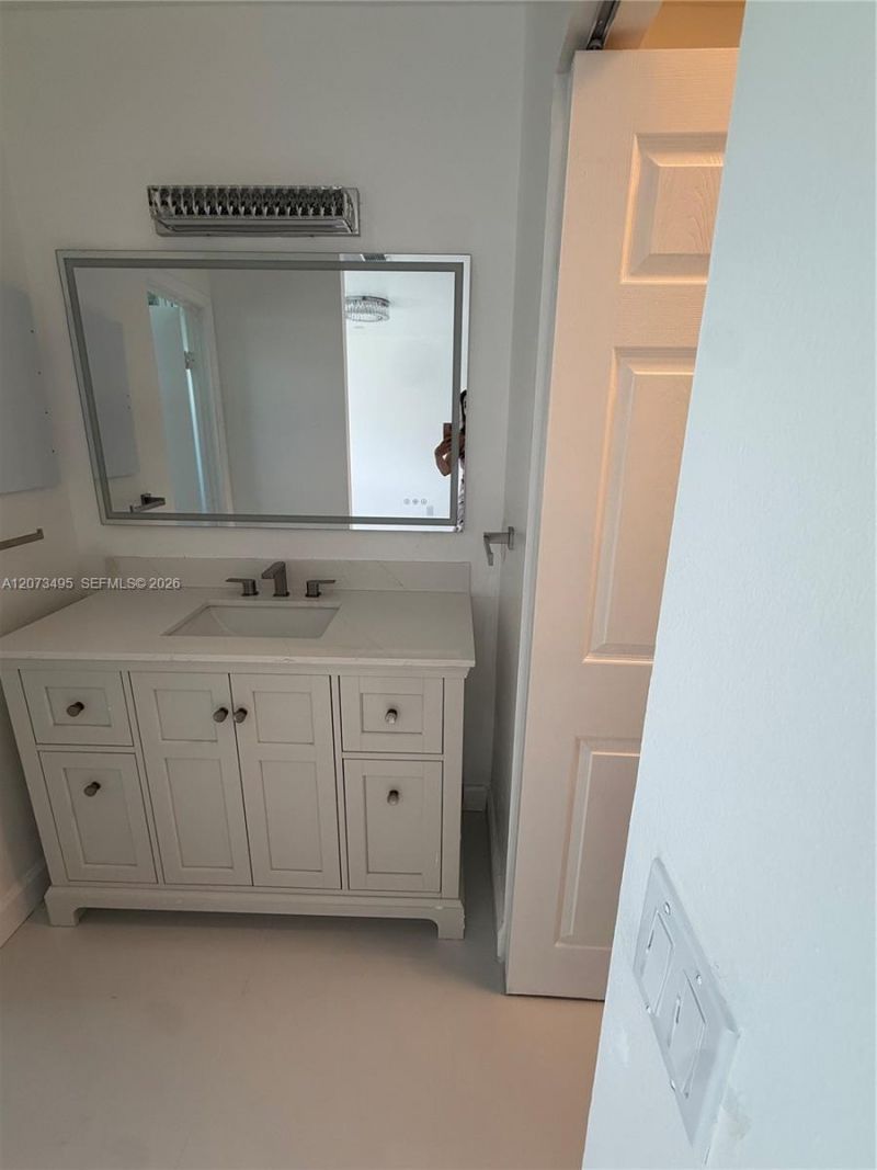 875 NW 99th Ave, Plantation, FL 33324 Photo