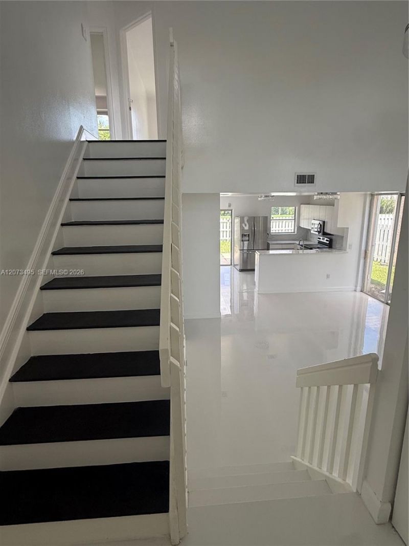 875 NW 99th Ave, Plantation, FL 33324 Photo