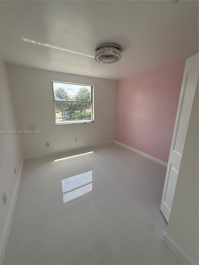 875 NW 99th Ave, Plantation, FL 33324 Photo