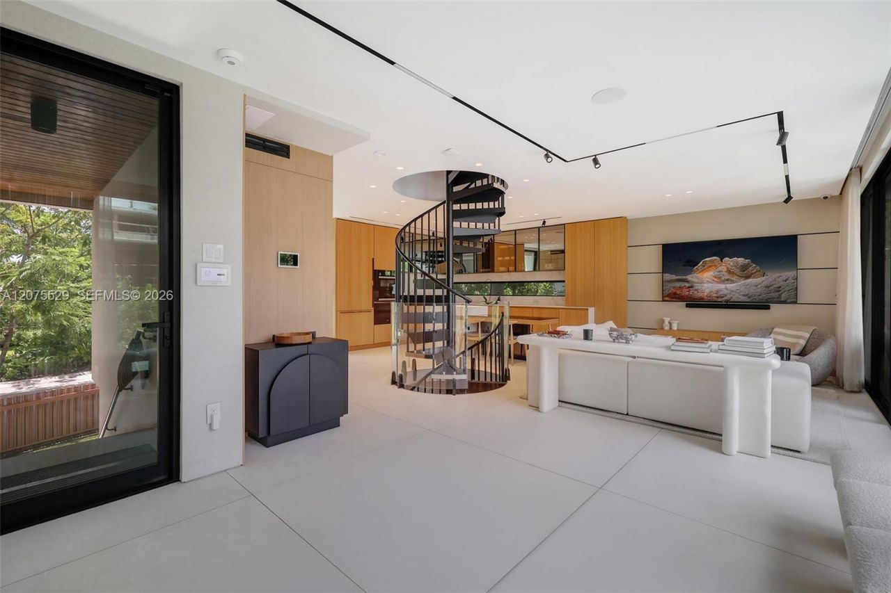 288 Palm Ave , Miami Beach, FL 33139 Photo