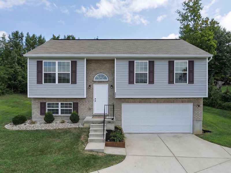 9827 Codyview Drive, Independence, KY 41051 Photo 2