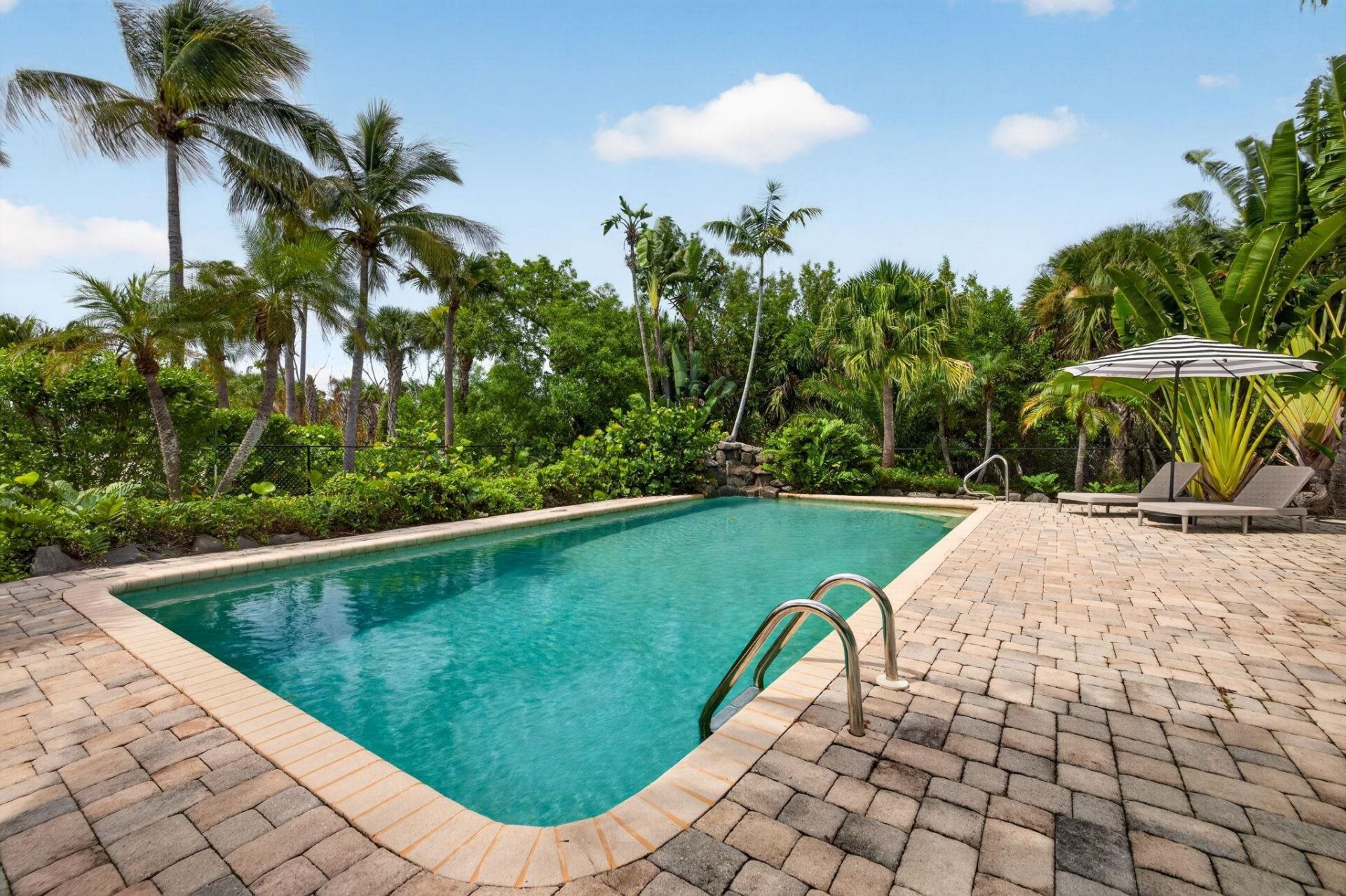 1828 Buckthorn Ln, Sanibel, FL 33957 Photo