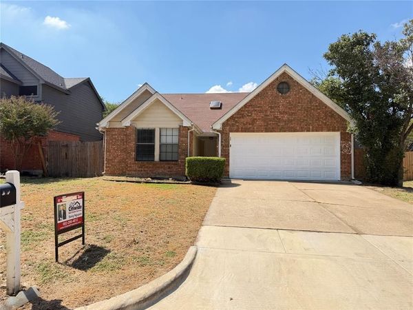 6008 Glenwood Drive, Arlington, TX 76017