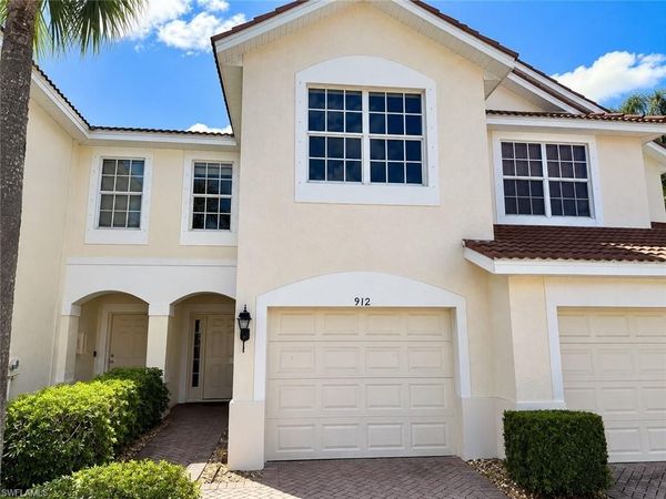 912 Hampton CIR, Unit 92, NAPLES, FL 34105