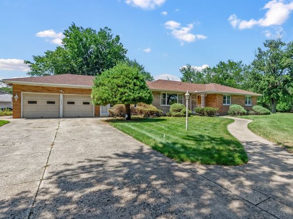 15400 Paxton Avenue , South Holland, IL 60473