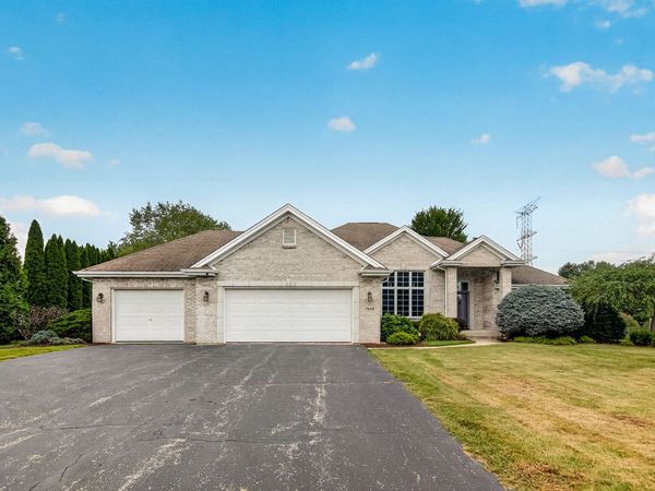 7848 Moore Hill Court , Belvidere, IL 61008