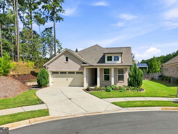 201 Floral Valley Drive, Woodstock, GA 30188