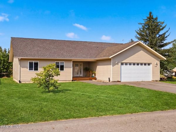 109 Rebeccas Way , Kootenai, ID 83840