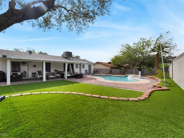 1404 Gloria Lane, Boulder City, NV 89005