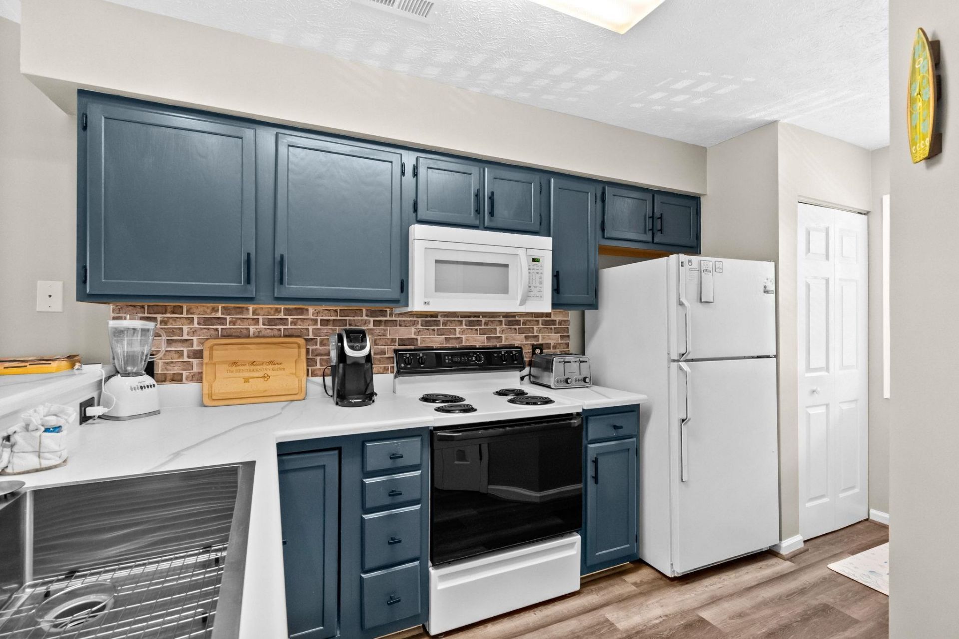 489 White River Dr. Photo 17