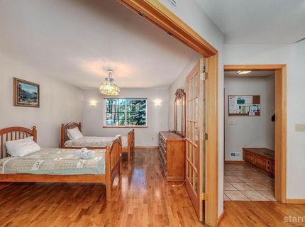 1606 Plateau Circle, South Lake Tahoe, CA 96150 Photo