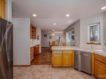 1606 Plateau Circle, South Lake Tahoe, CA 96150 Photo