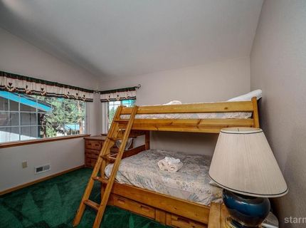 1606 Plateau Circle, South Lake Tahoe, CA 96150 Photo