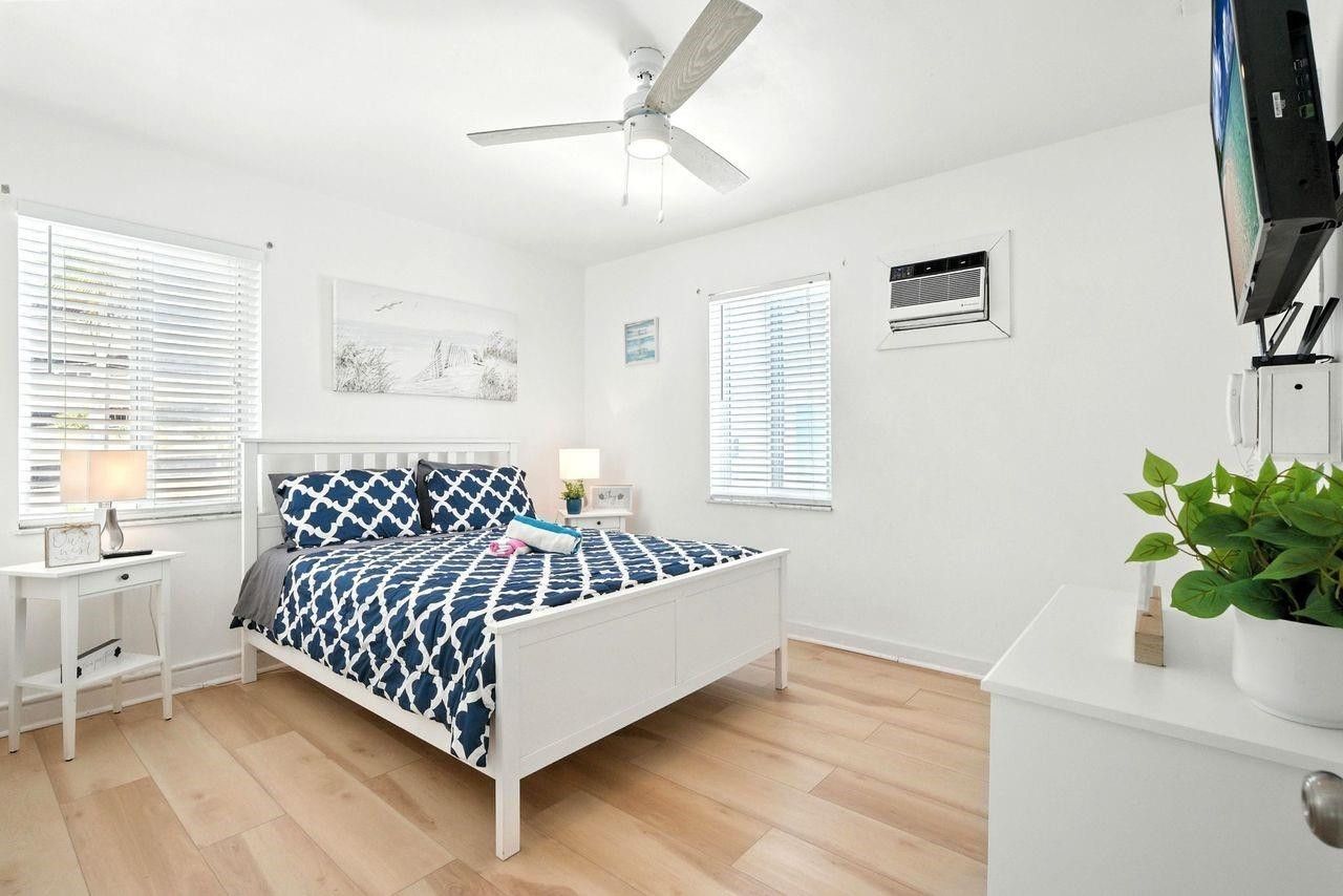 343 Van Buren Street, Unit 4, Hollywood, FL 33019 Photo