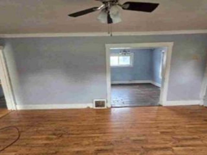 377 Coitsville Road, Campbell, OH 44405 Photo 3