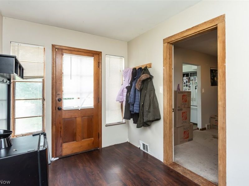 10252 Greenheath Drive, Parma Heights, OH 44130 Photo 11