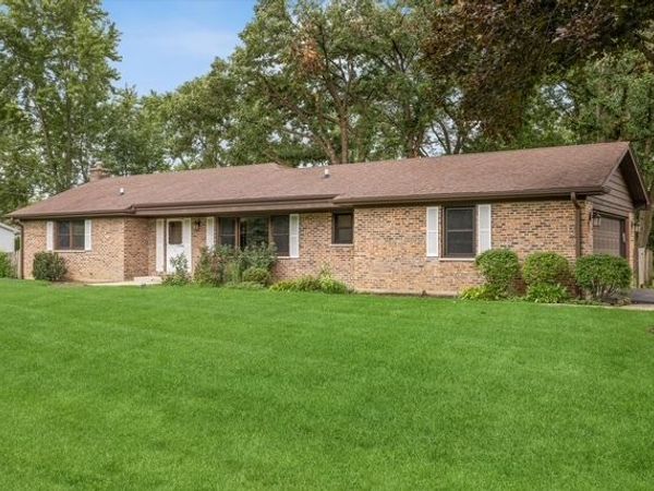 110 Birch Avenue , Lake Bluff, IL 60044