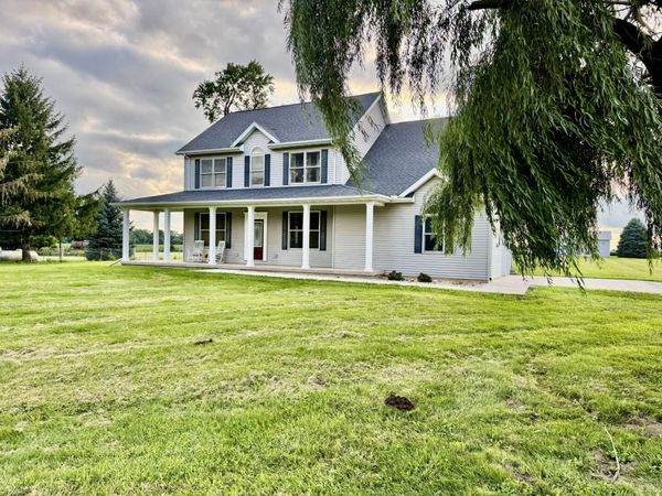 3039 E 3rd Road , Lasalle, IL 61301