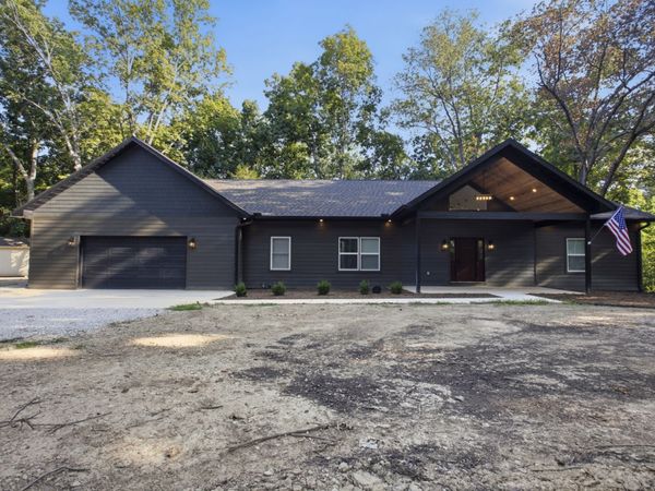 8960 E South Circle Drive , Effingham, IL 62401