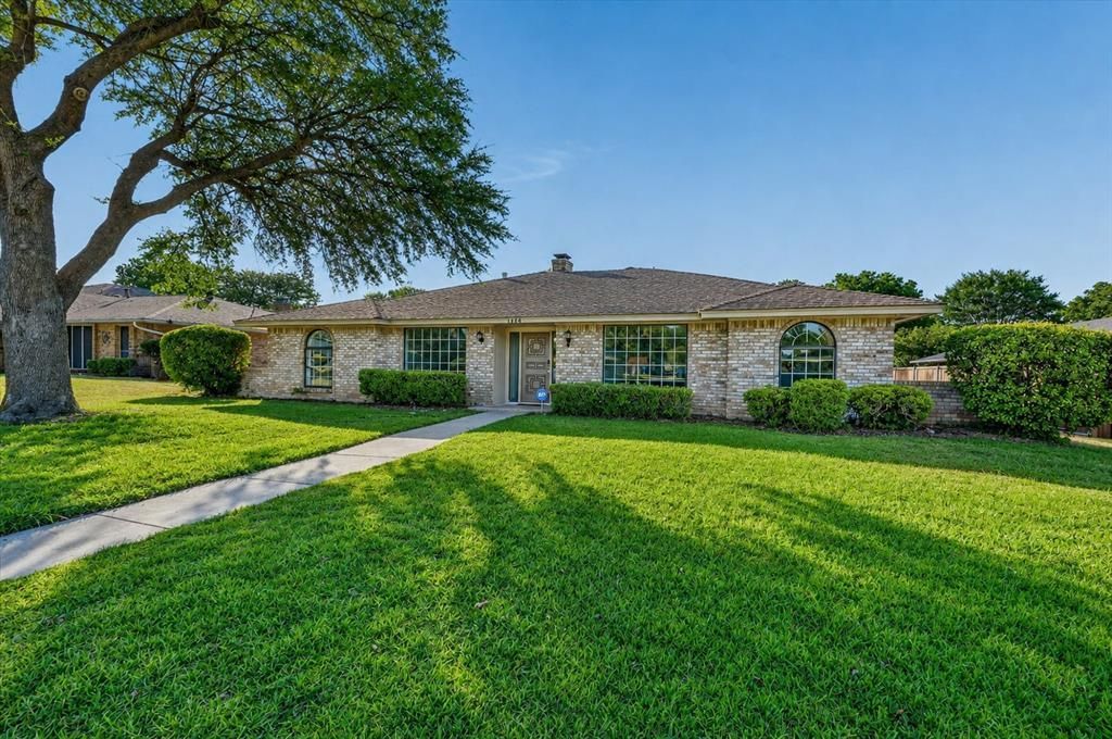 1004 Rosewood Drive, Desoto, TX 75115 Main Photo