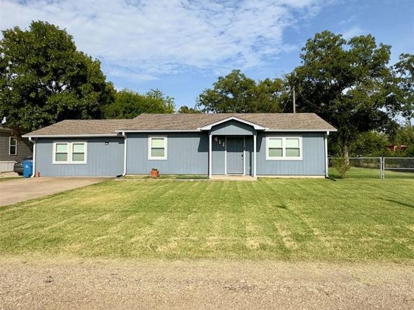 411 Mill Street, Cumby, TX 75433