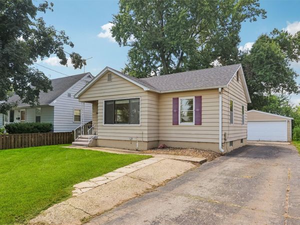 1444 55th Street, Des Moines, IA 50311