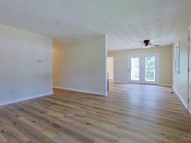 708 E Main Street, Blanchester, OH 45107 Photo 5