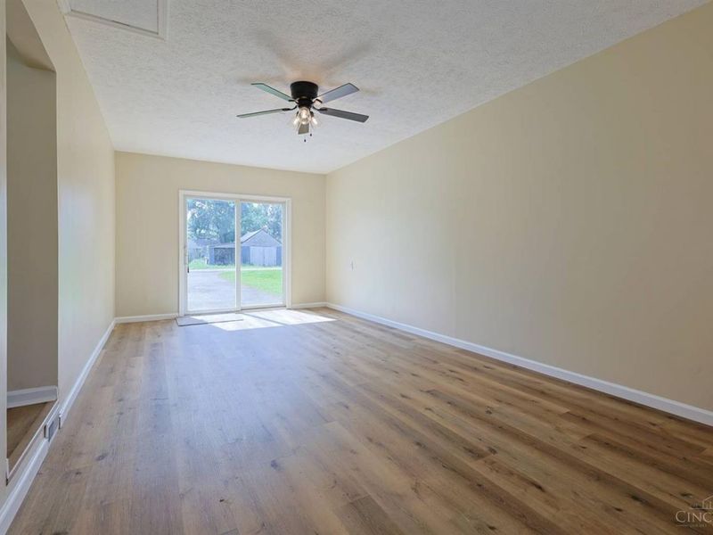 708 E Main Street, Blanchester, OH 45107 Photo 6