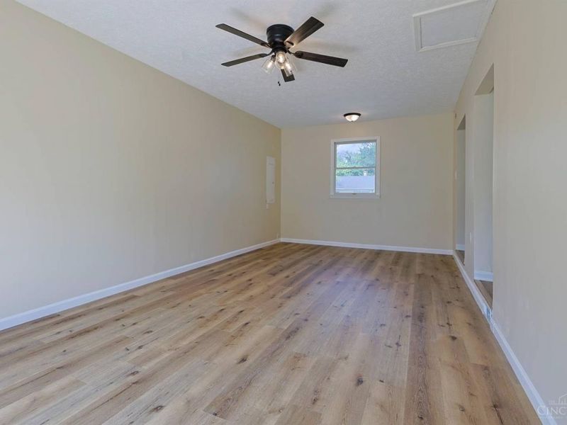708 E Main Street, Blanchester, OH 45107 Photo 7