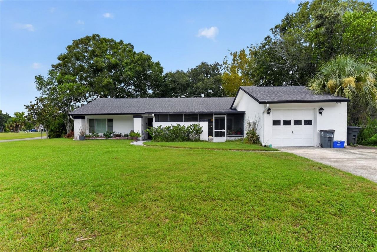 30 Casper Drive, Palm Coast, FL 32137 Main Photo
