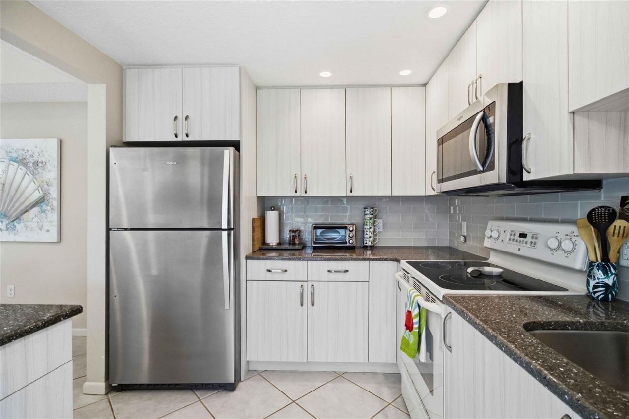 5257 Myrtle Wood, Unit 29, Sarasota, FL 34235 Photo