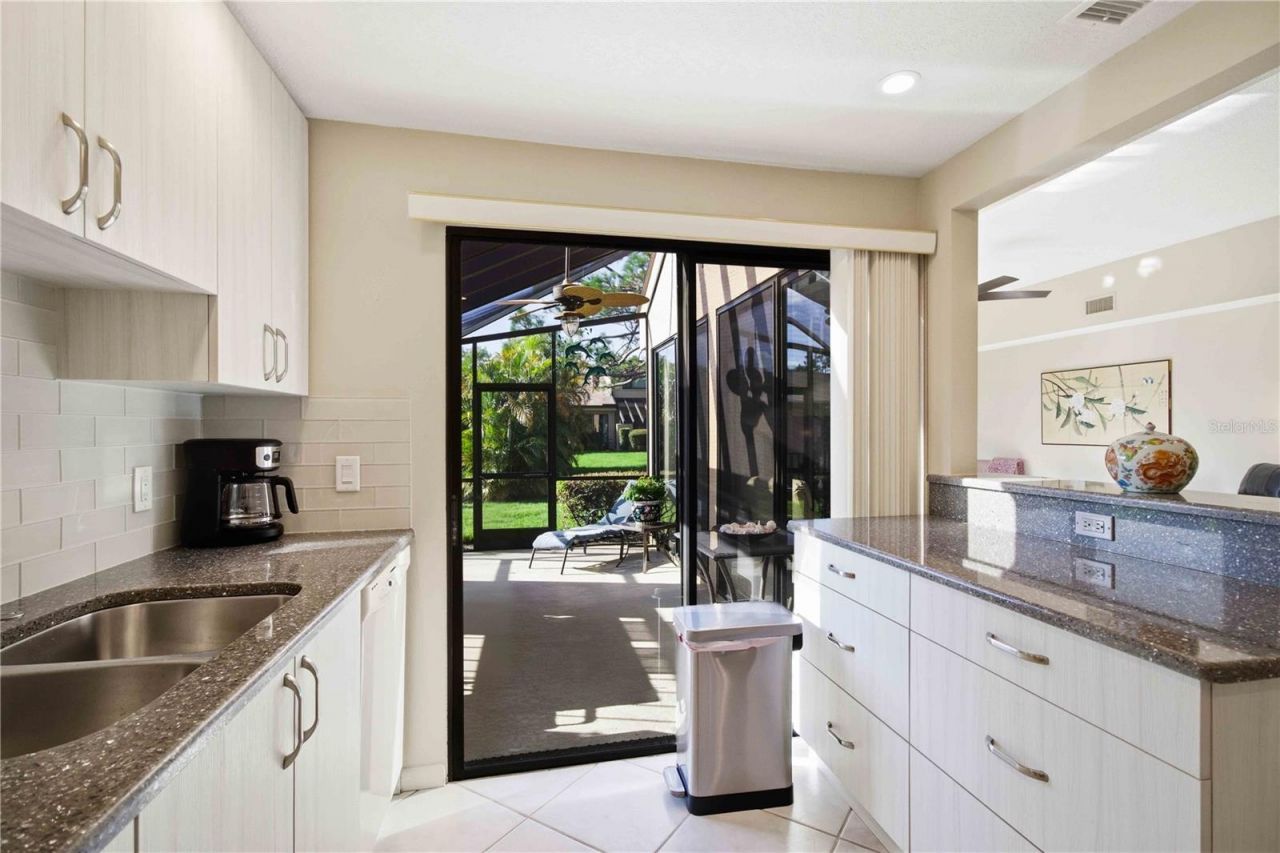 5257 Myrtle Wood, Unit 29, Sarasota, FL 34235 Photo