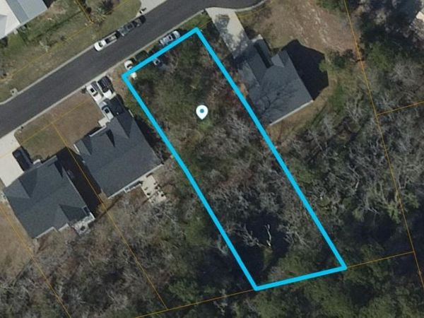 4418 Kinlaw St., Little River, SC 29566
