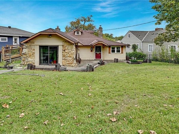33 T Street, Lake Lotawana, MO 64086