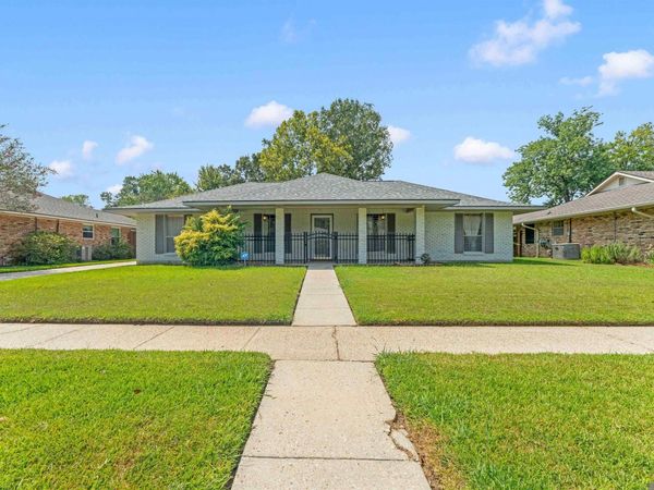 10352 Hillyard Ave, Baton Rouge, LA 70809