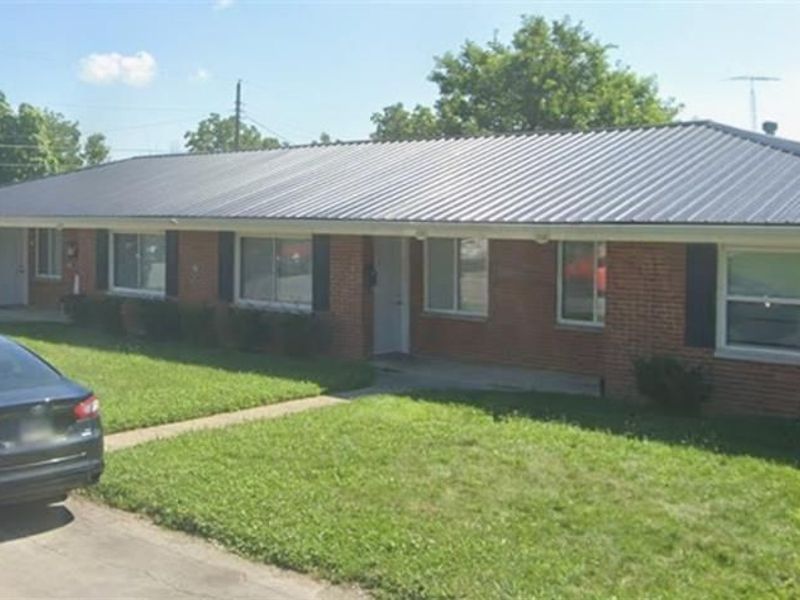 112-118 Bennington Drive, Dayton, OH 45405 Photo 2