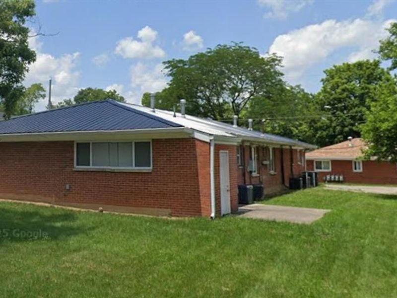 112-118 Bennington Drive, Dayton, OH 45405 Photo 3