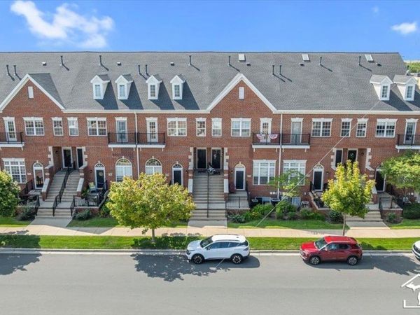2734 Riverside Drive, Trenton, MI 48183
