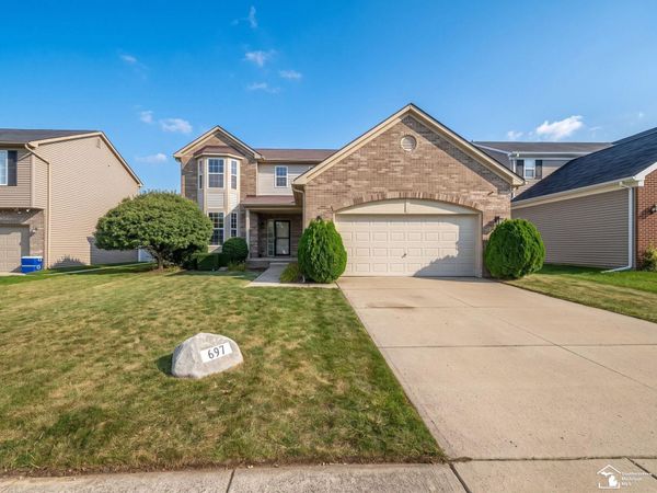 697 Red Fox Trail, Dundee, MI 48131