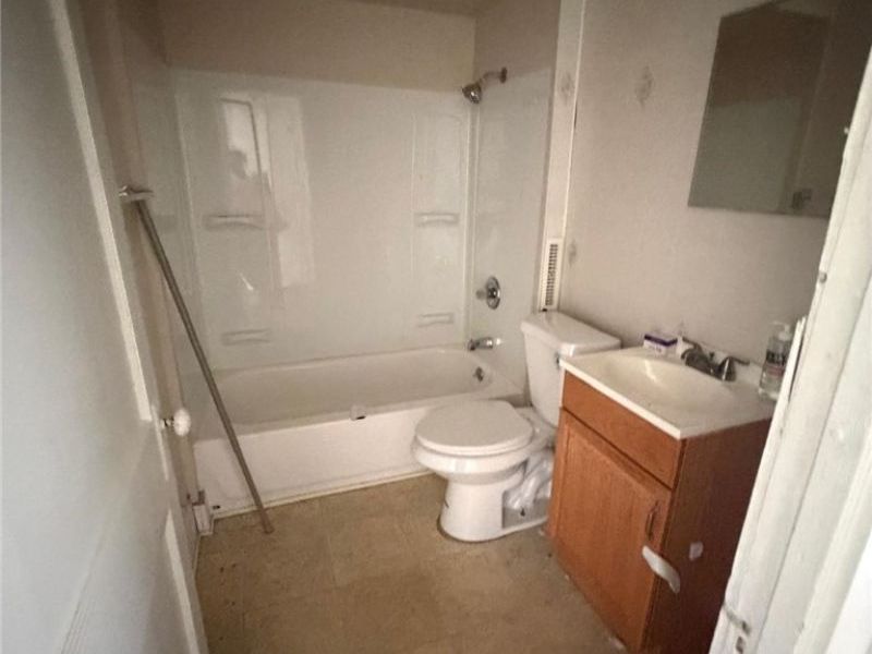 1645 Hillview Road, Cleveland, OH 44112 Photo 23